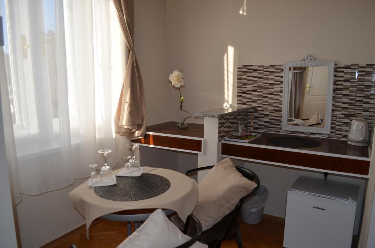 Rooms & Apartments Infinity Rijeka Exterior foto