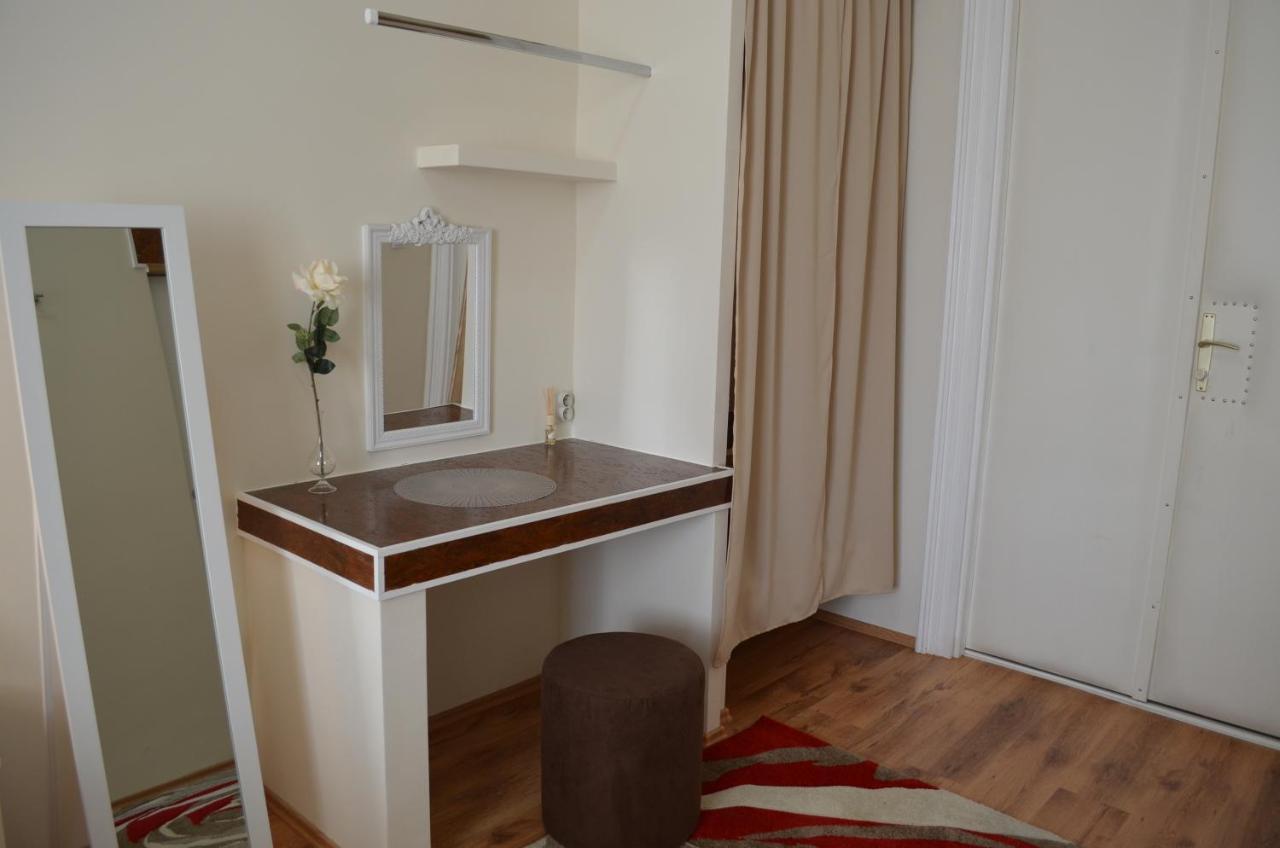 Rooms & Apartments Infinity Rijeka Exterior foto