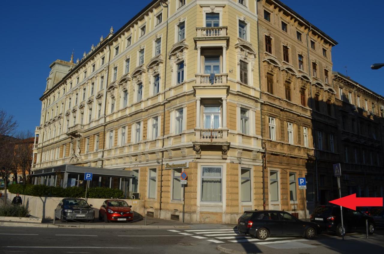 Rooms & Apartments Infinity Rijeka Exterior foto